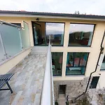 De Crasto -