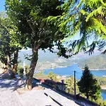 De Crasto -